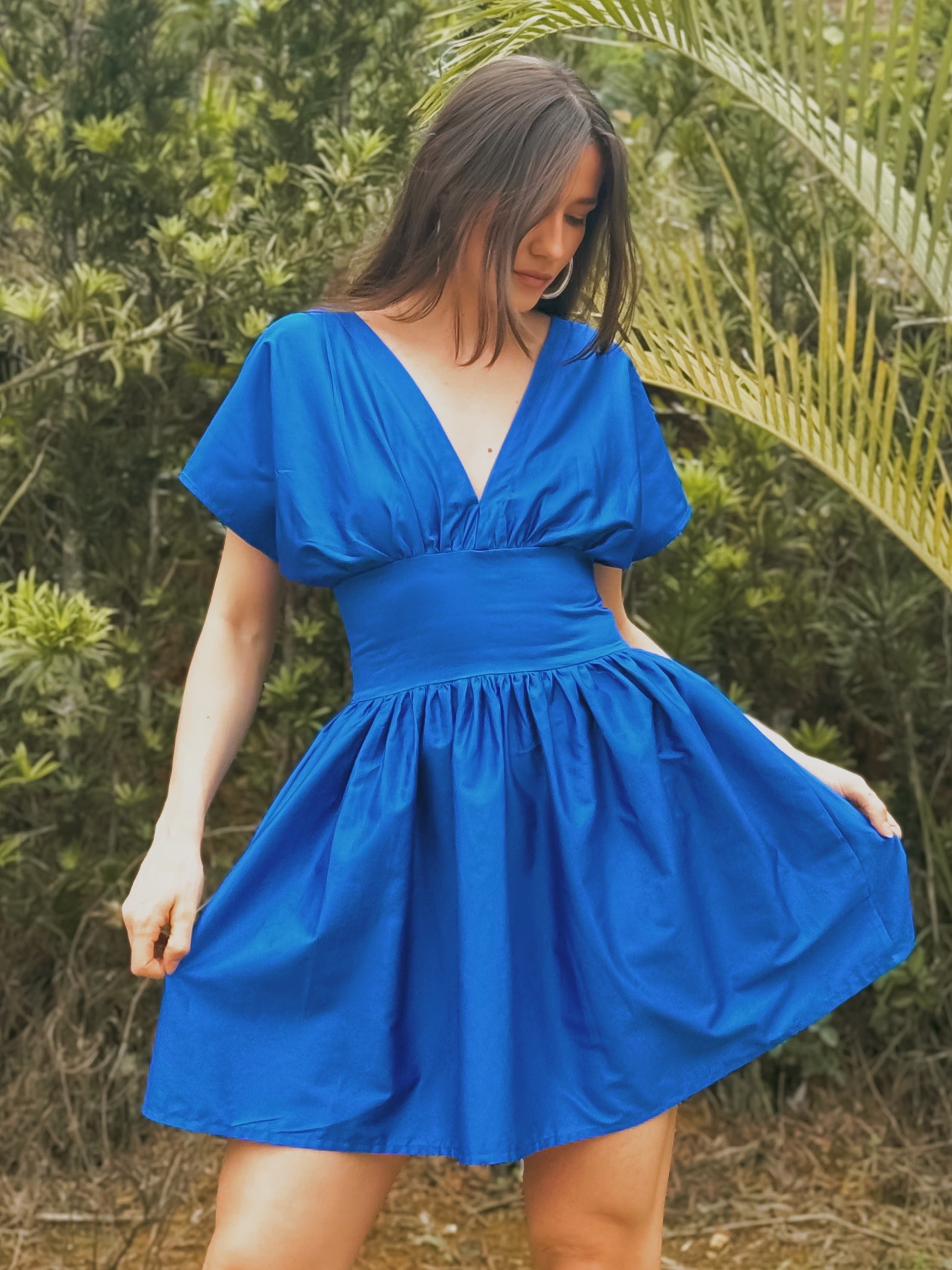 Vestido Clássico Curto Sabrina