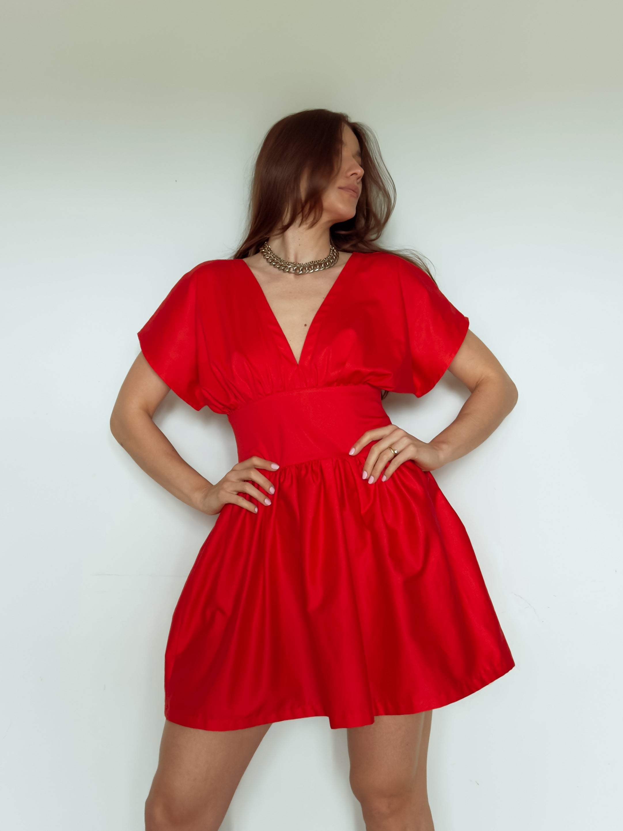 Vestido Clássico Curto Sabrina