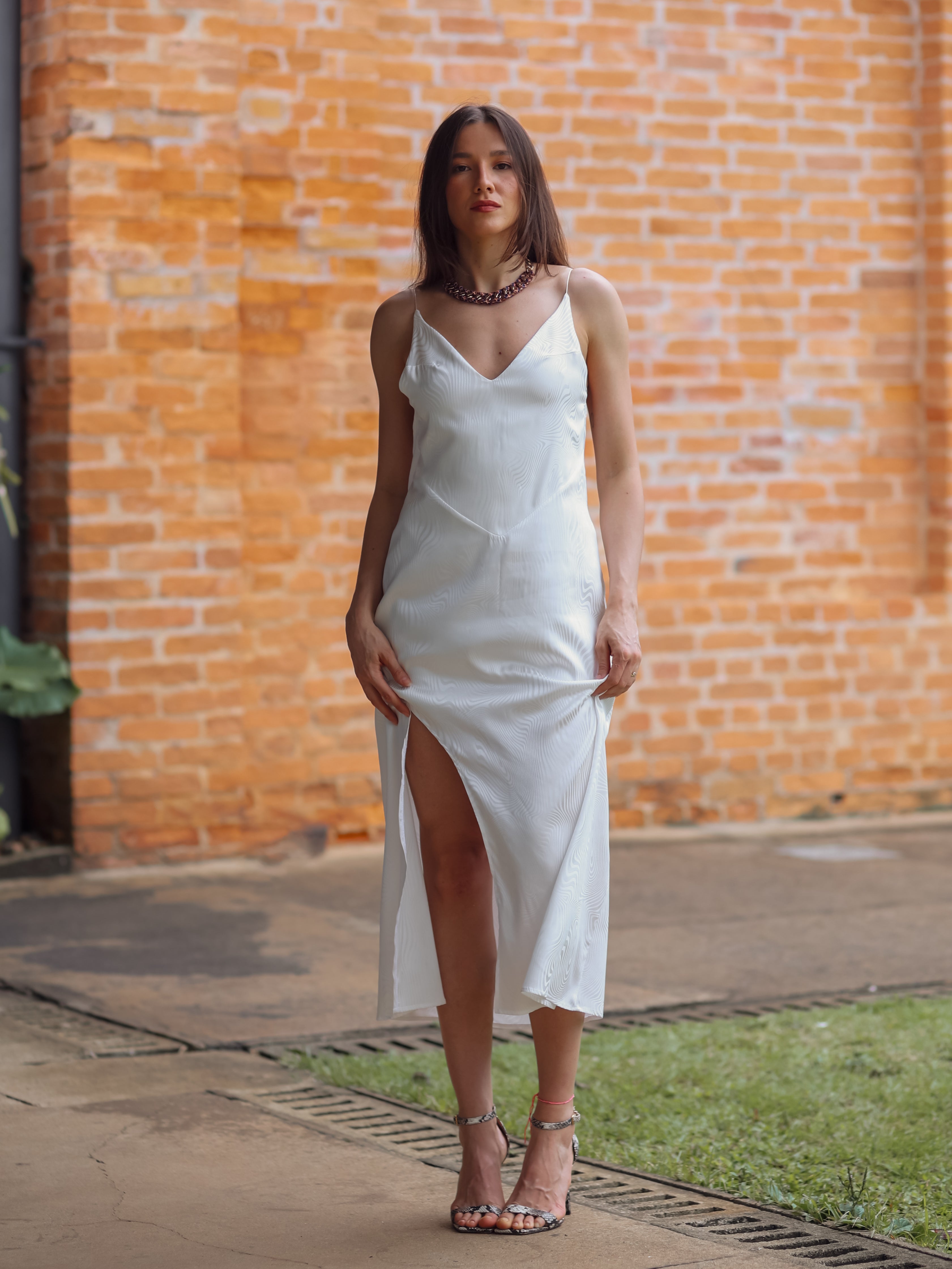 Vestido Réveillon Midi Decote Costas