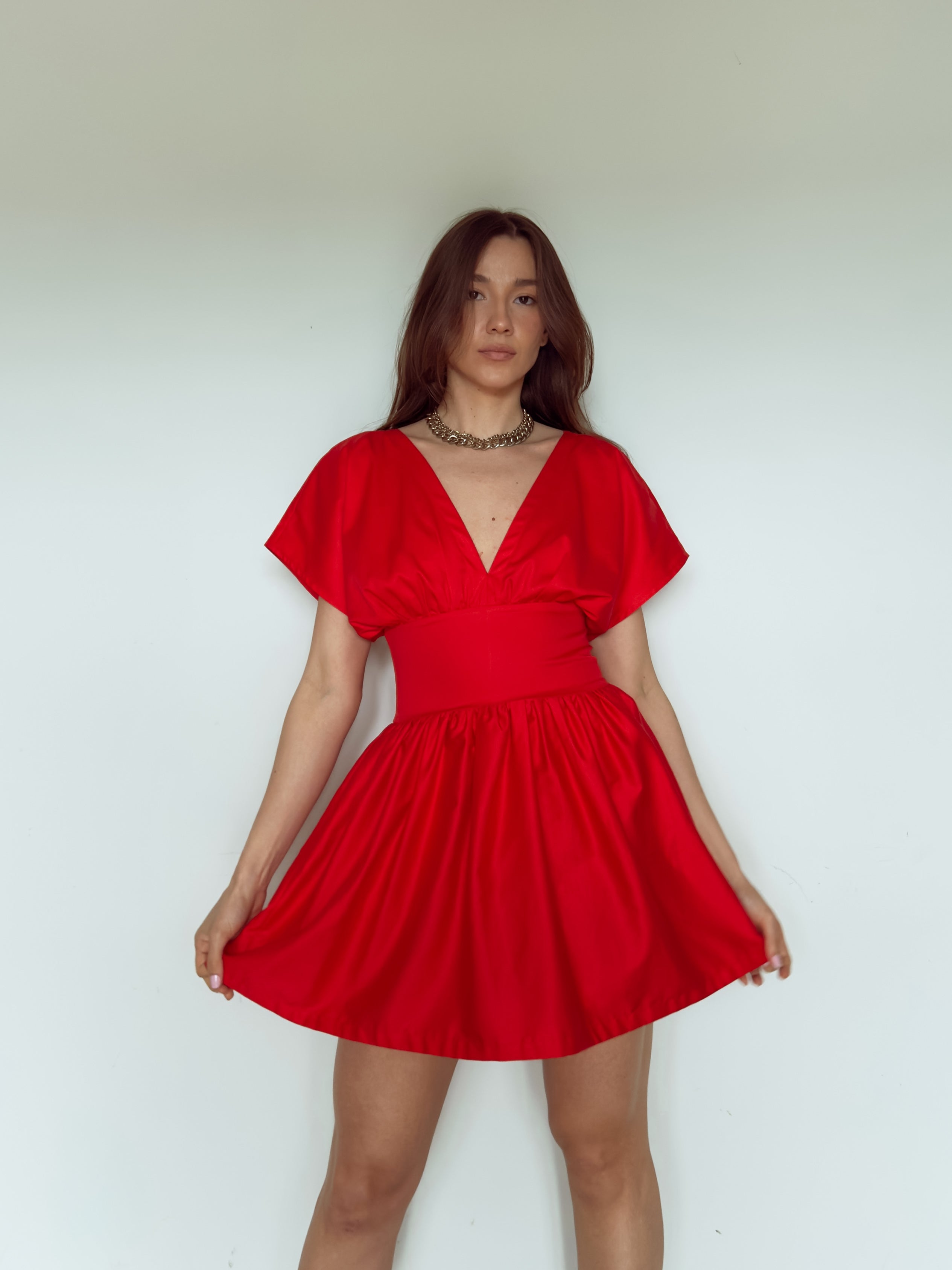 Vestido Clássico Curto Sabrina
