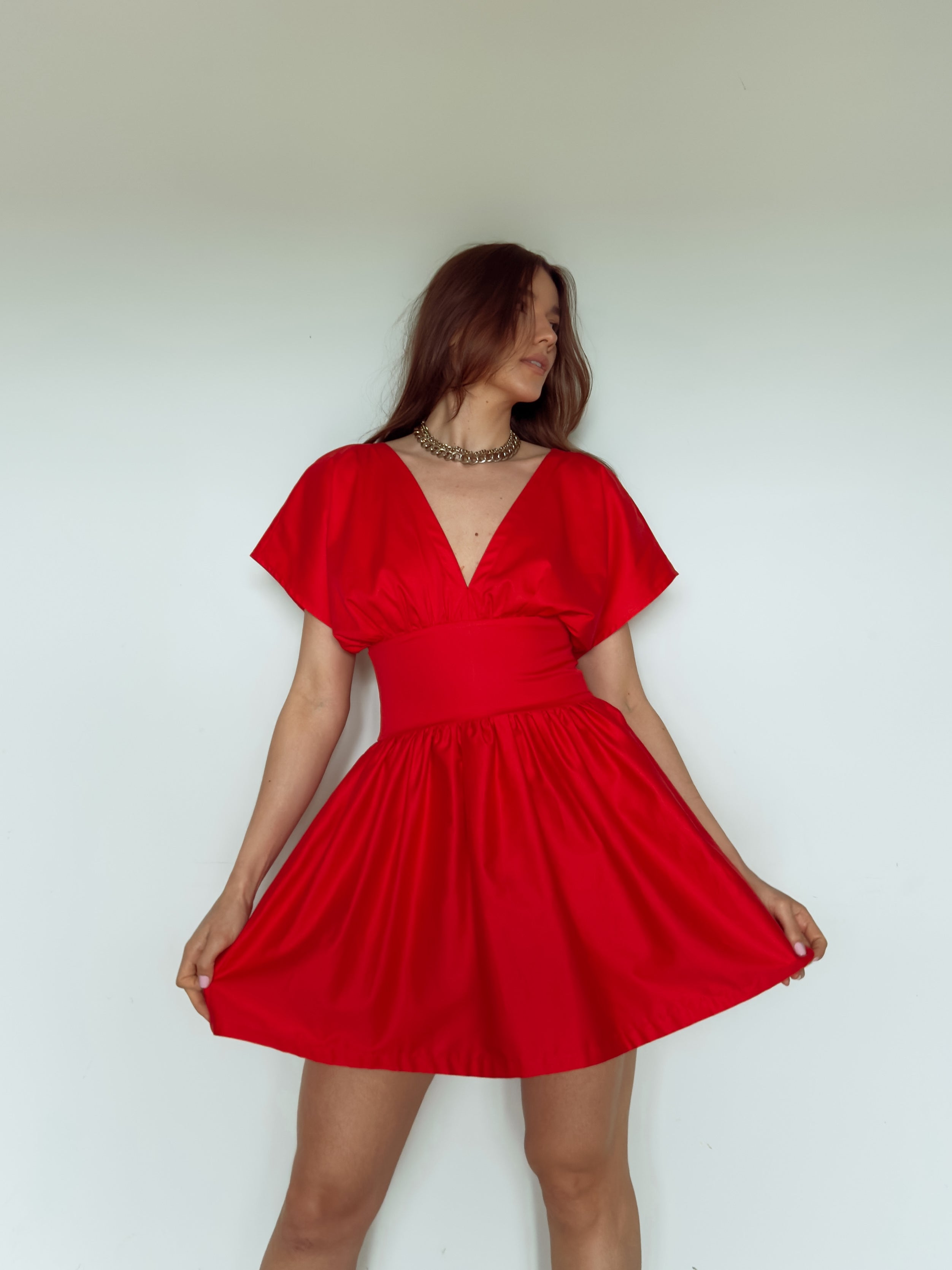 Vestido Clássico Curto Sabrina