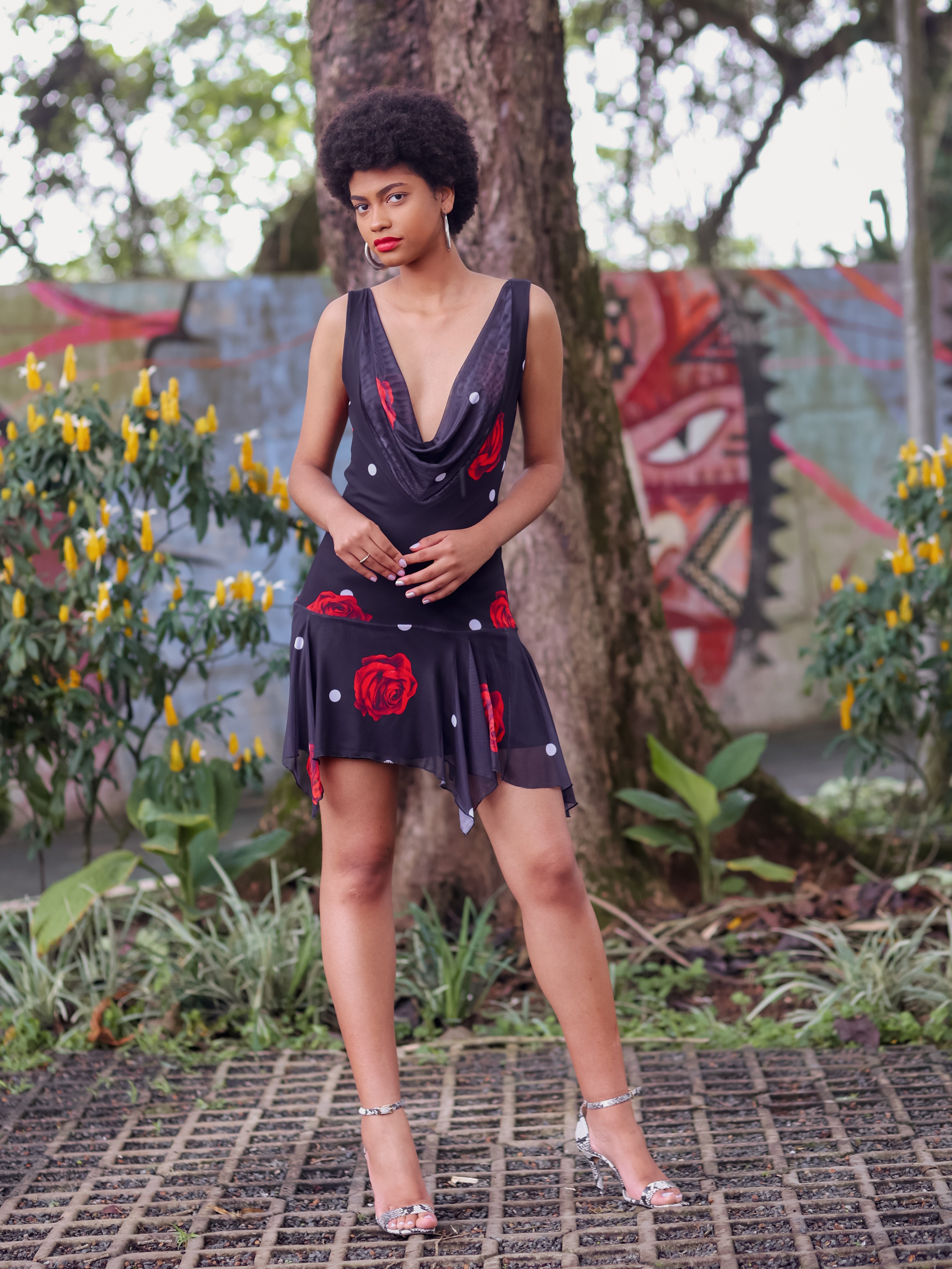 Vestido Decote Caído Poá Rose