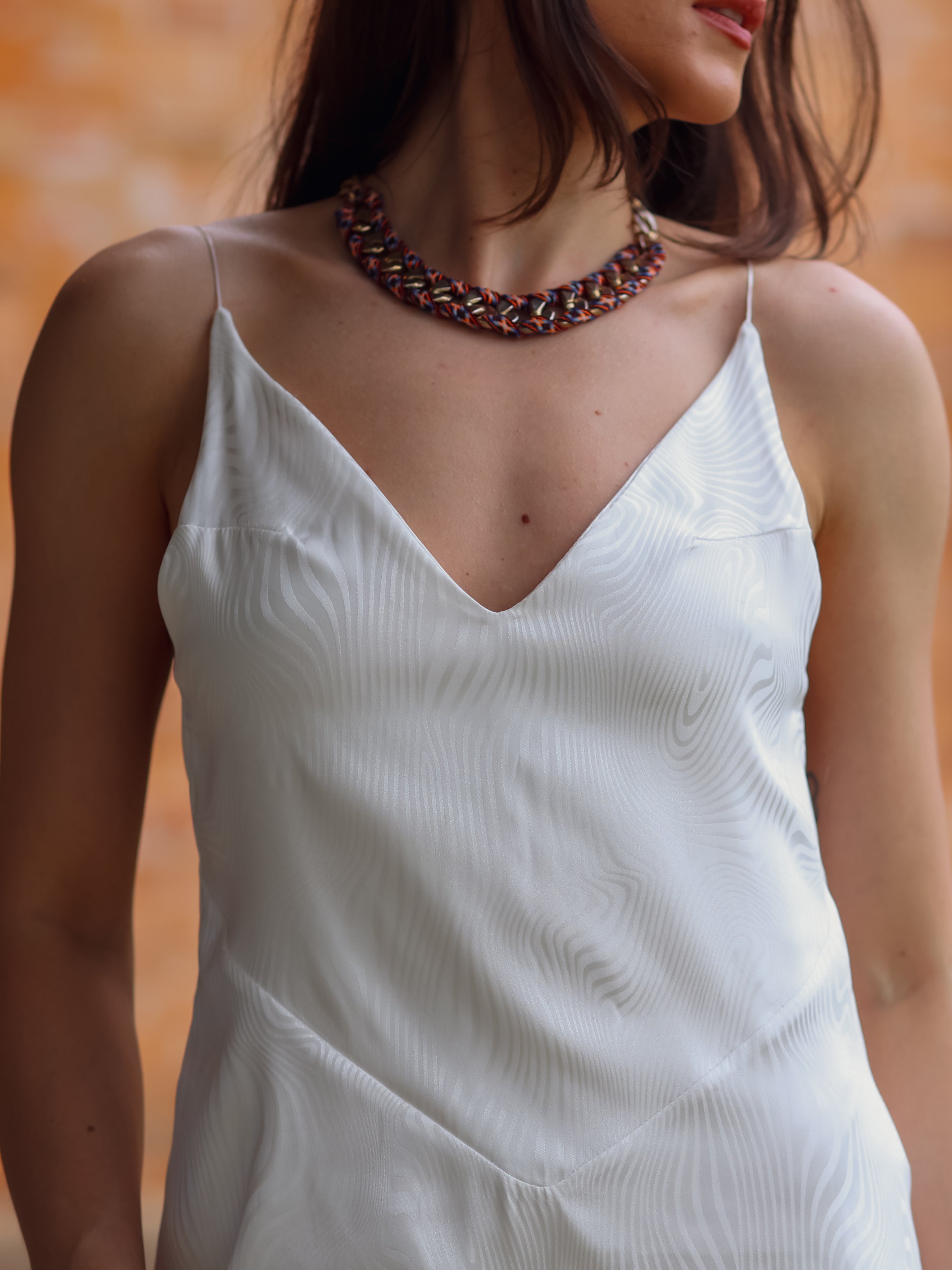 Vestido Réveillon Midi Decote Costas