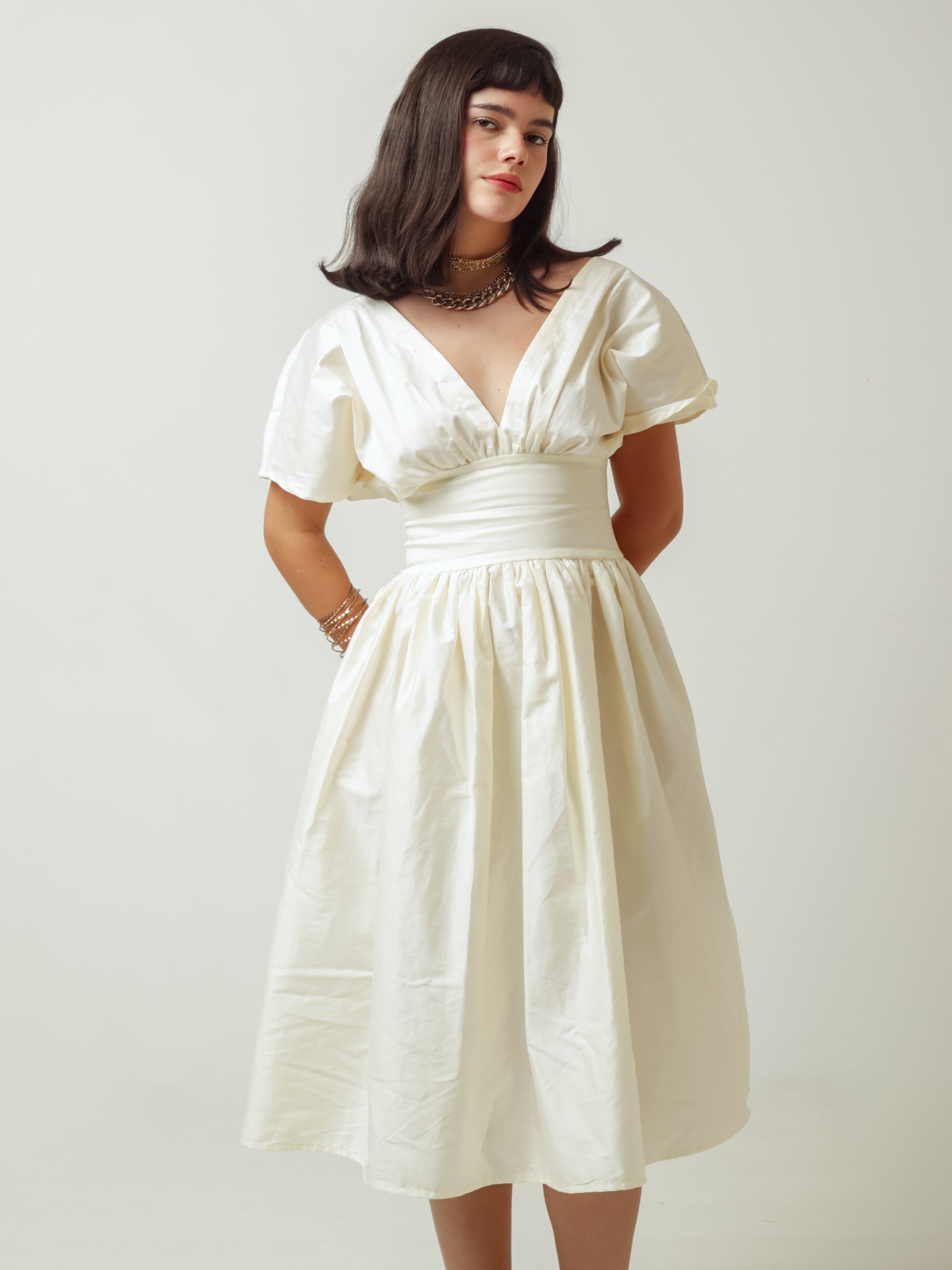 Vestido Clássico Mídi Sabrina