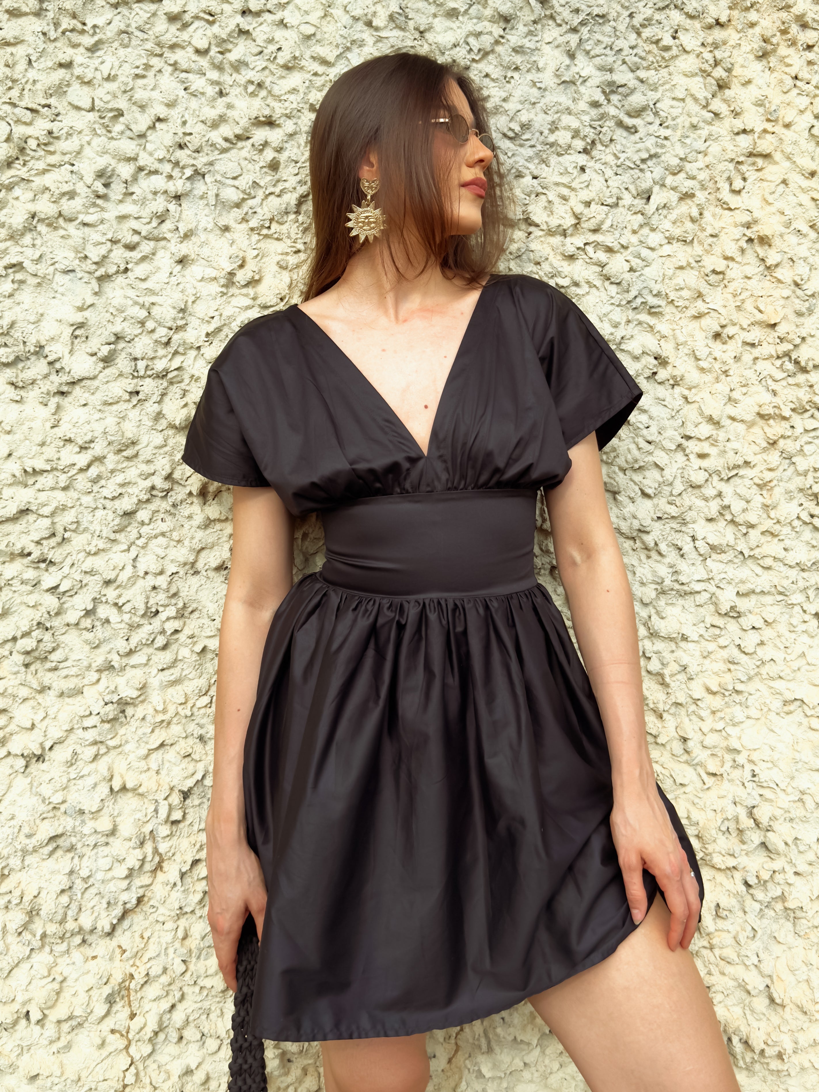 Vestido Clássico curto Sabrina