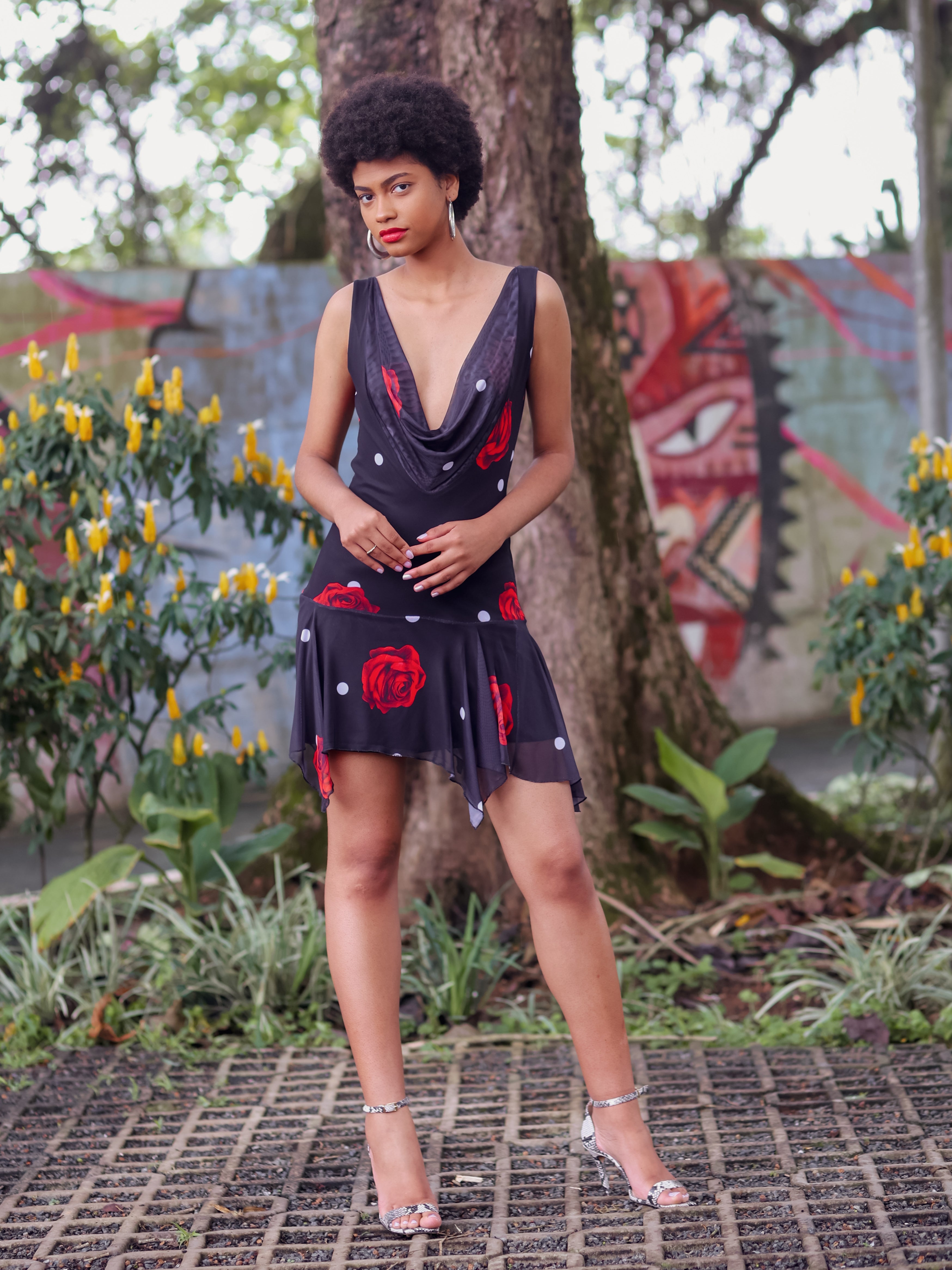 Vestido Decote Caído Poá Rose