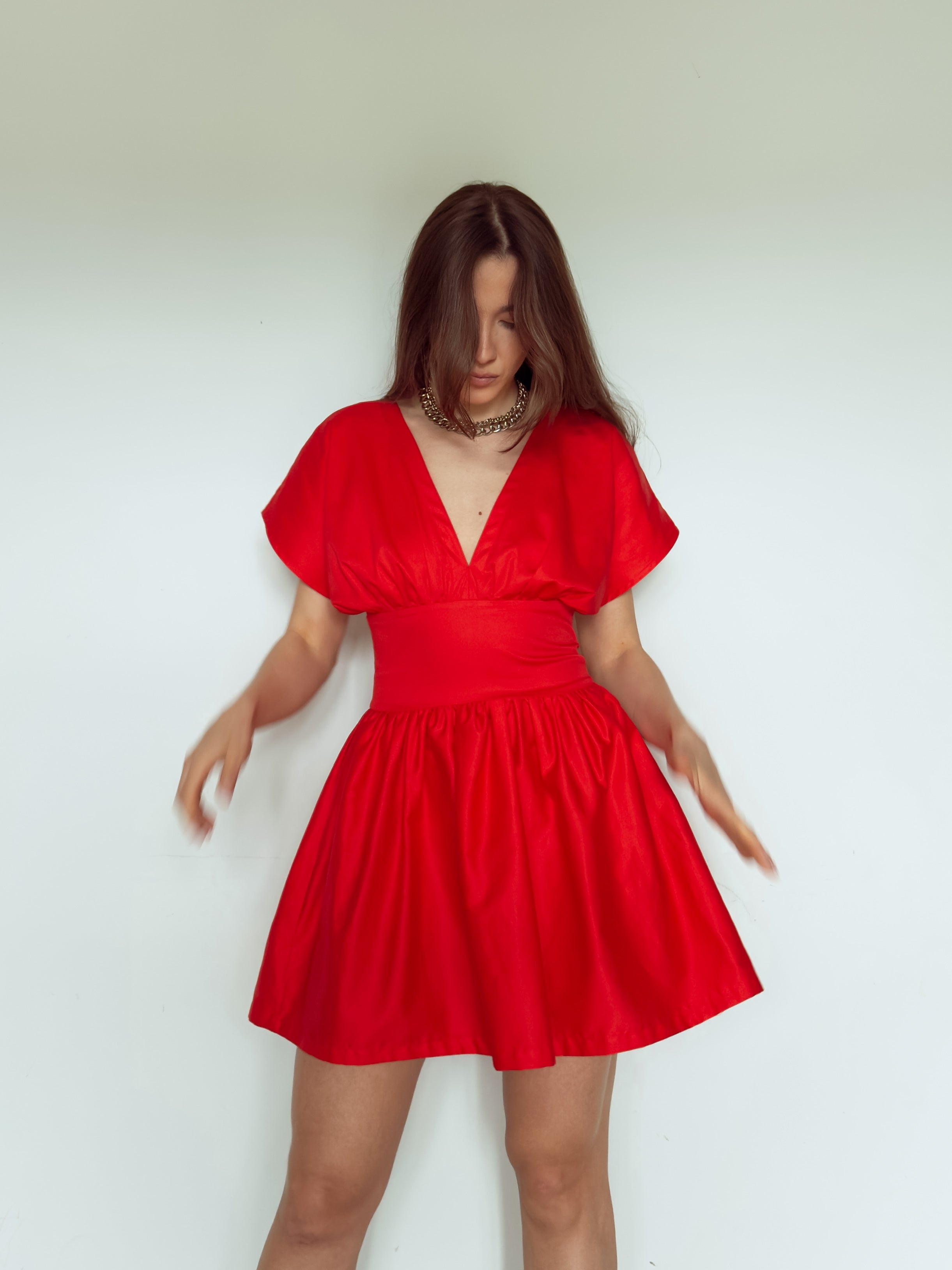 Vestido Clássico Curto Sabrina