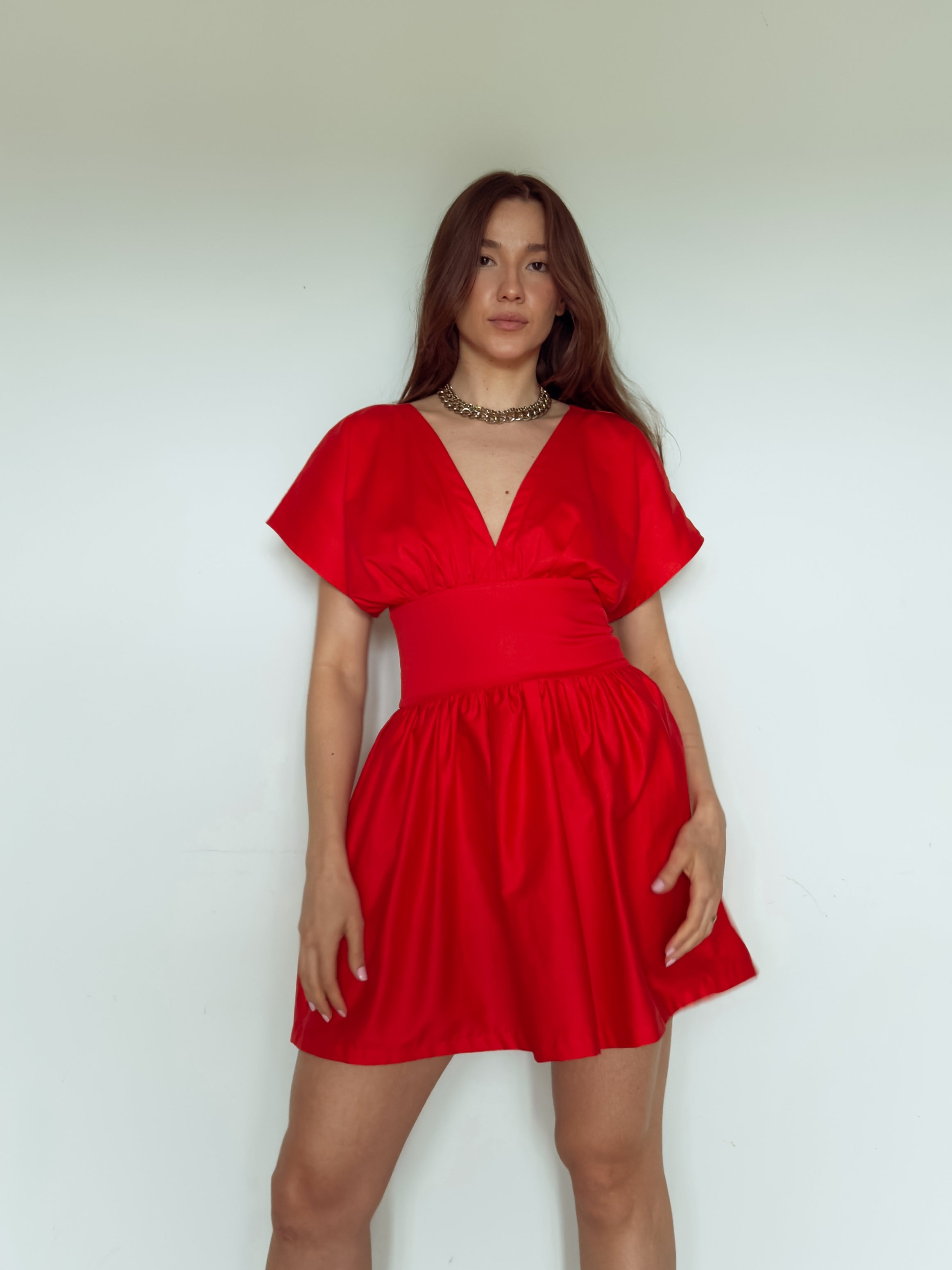 Vestido Clássico Curto Sabrina