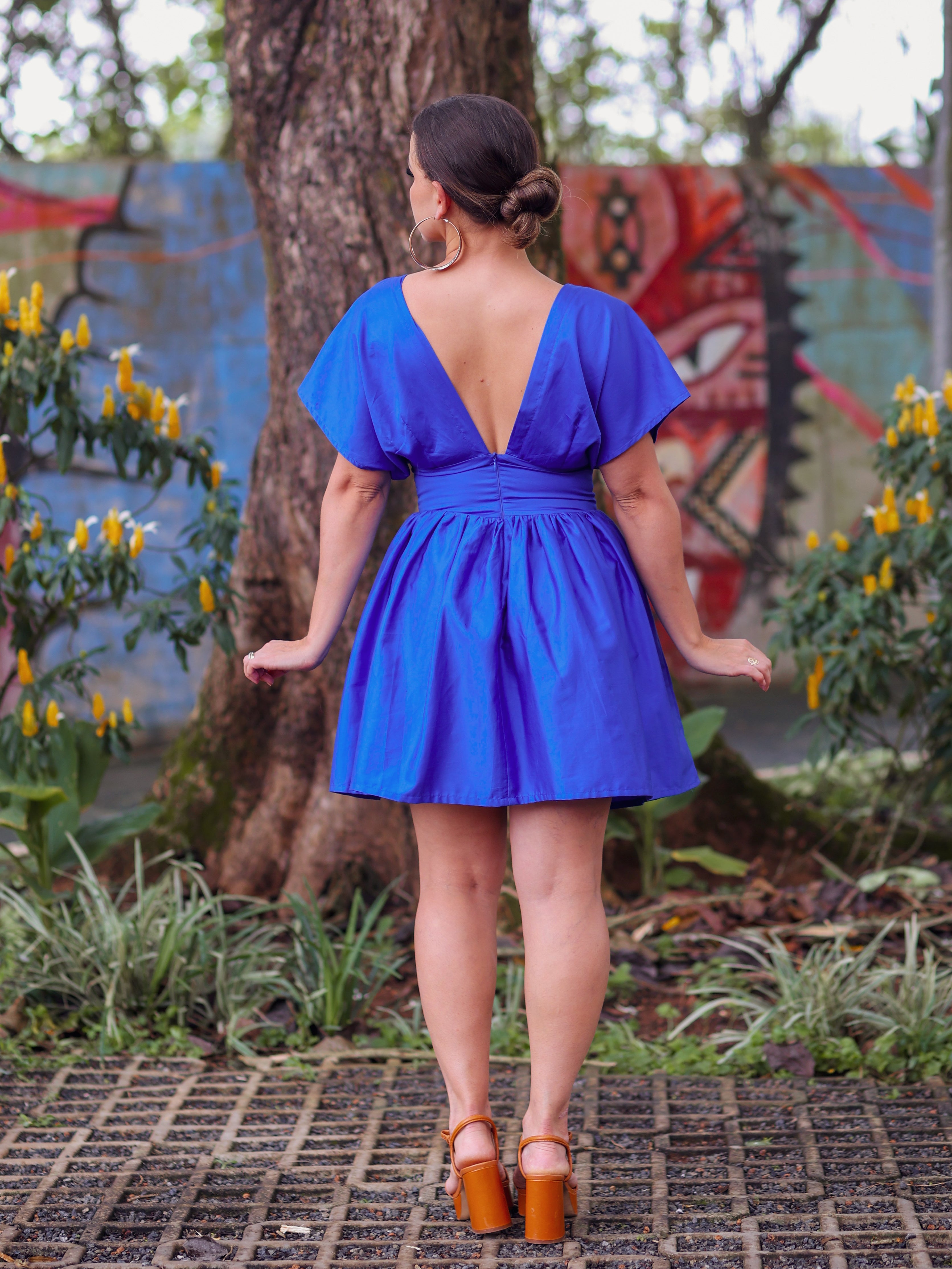 Vestido Clássico Curto Sabrina