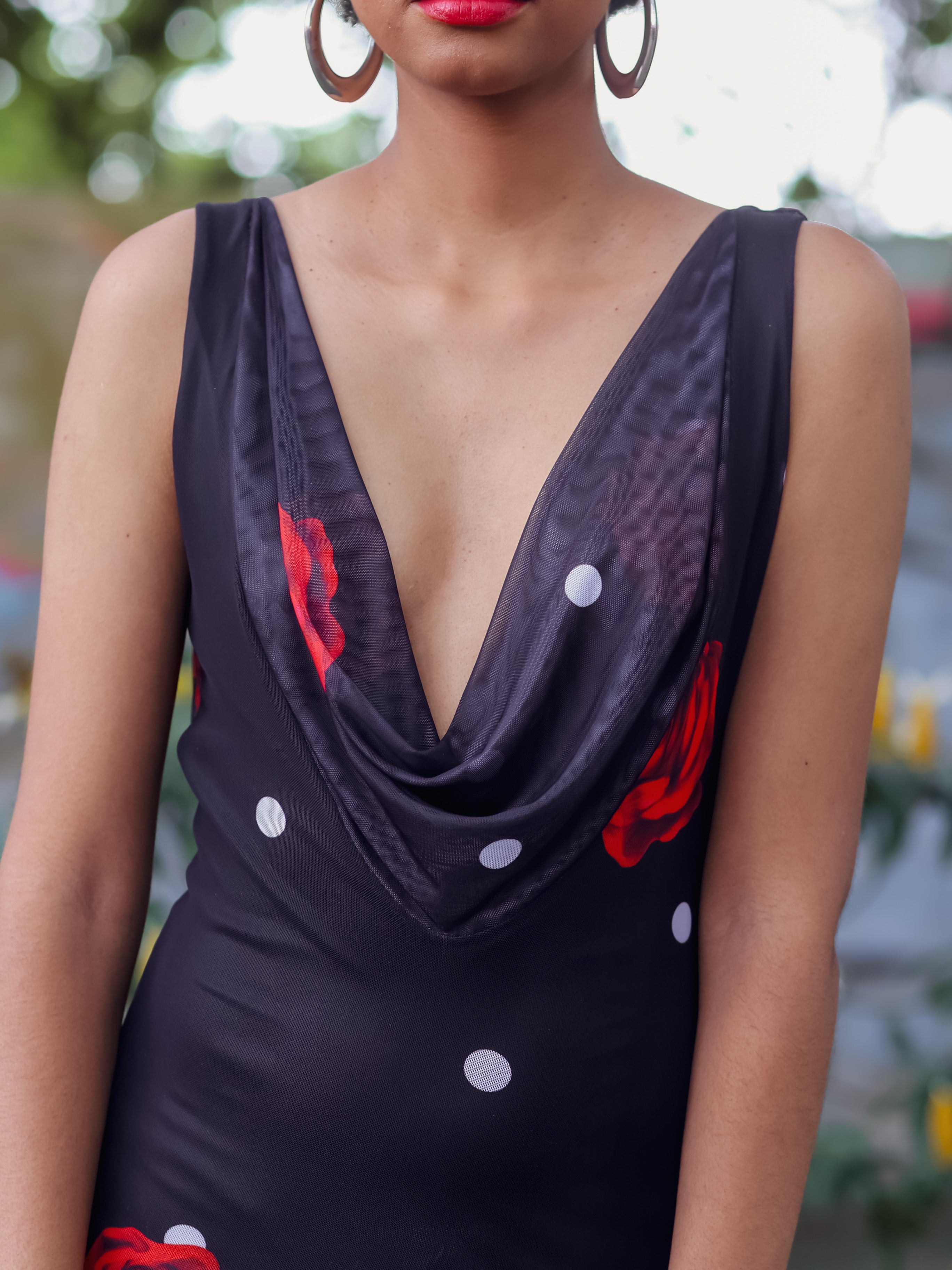 Vestido Decote Caído Poá Rose