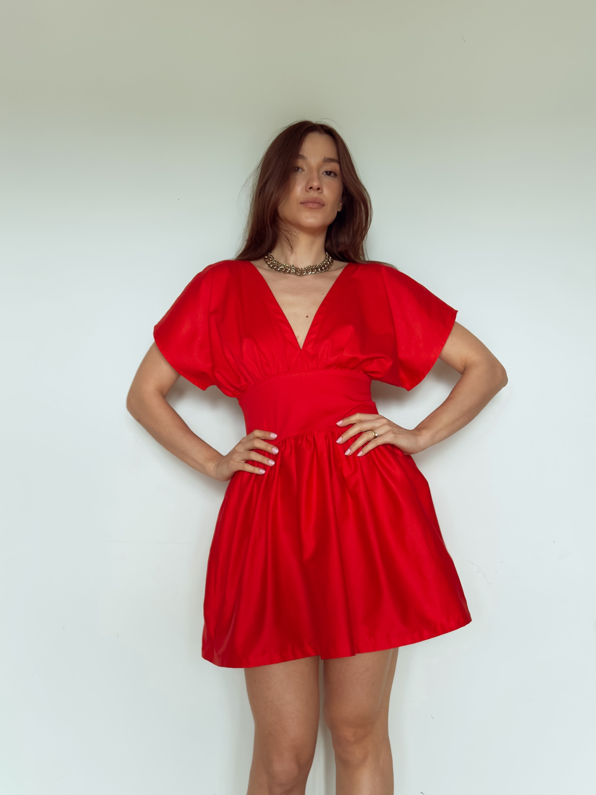 Vestido Clássico Curto Sabrina