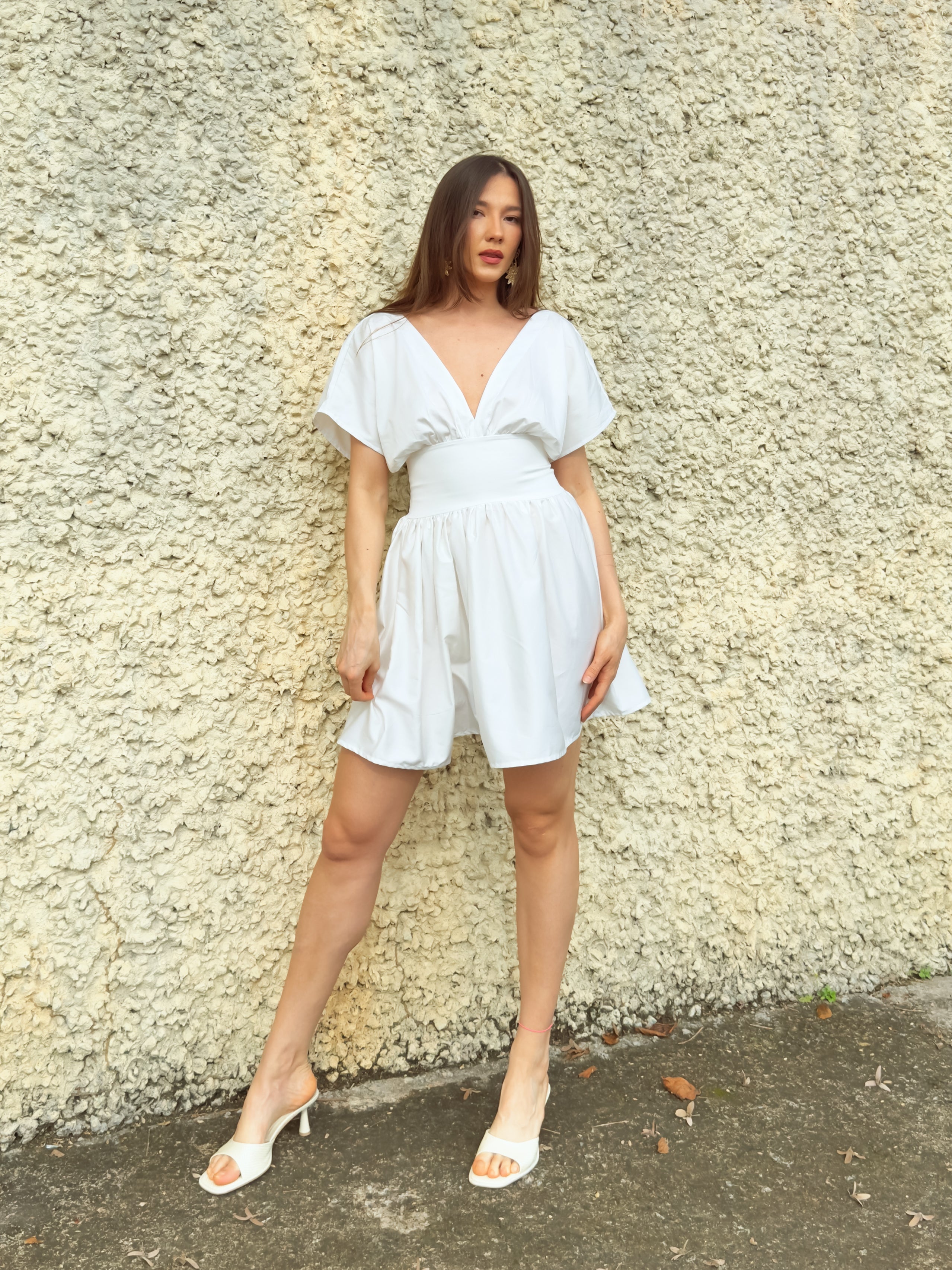 Vestido Clássico Curto Sabrina