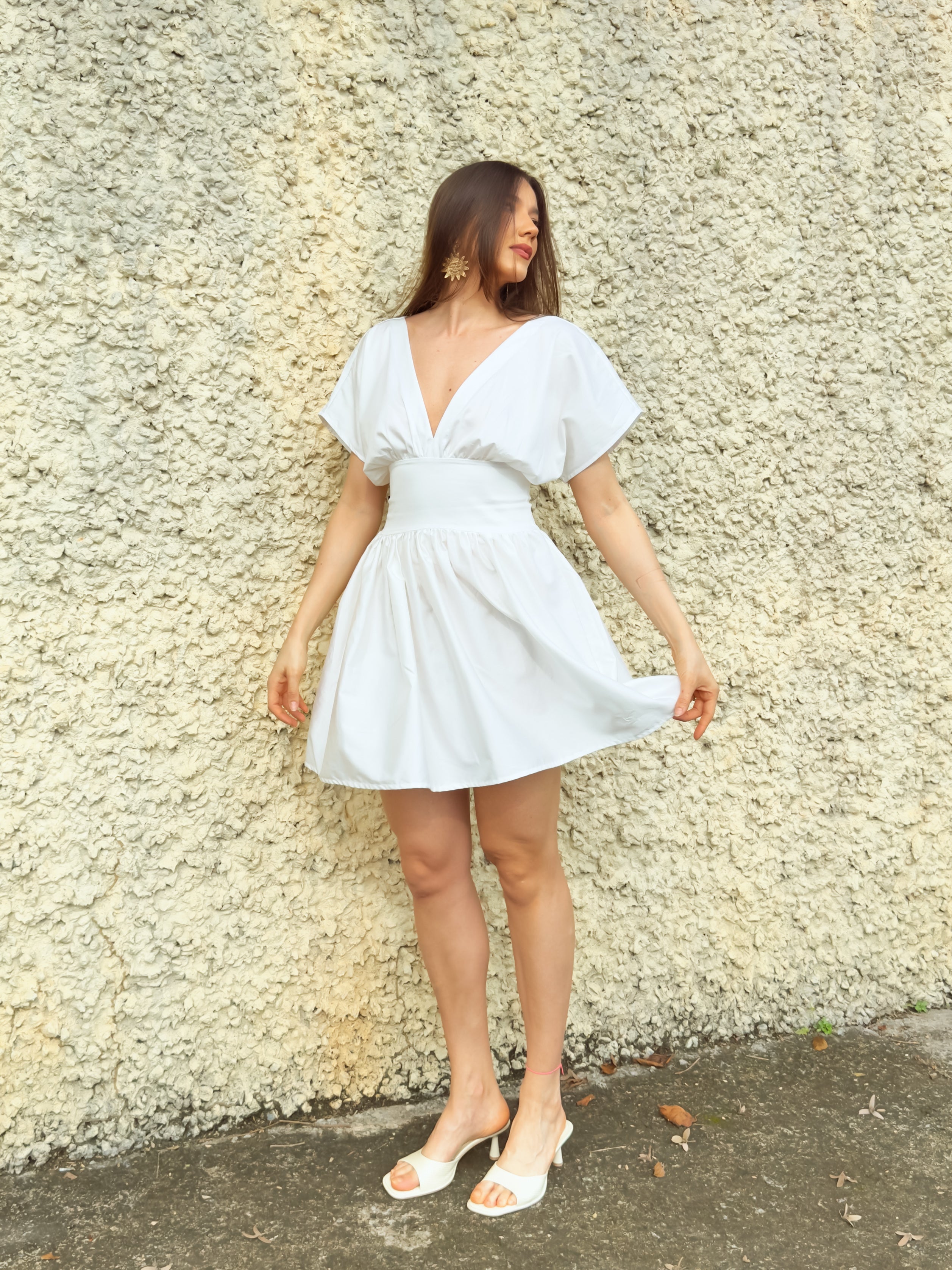 Vestido Clássico Curto Sabrina