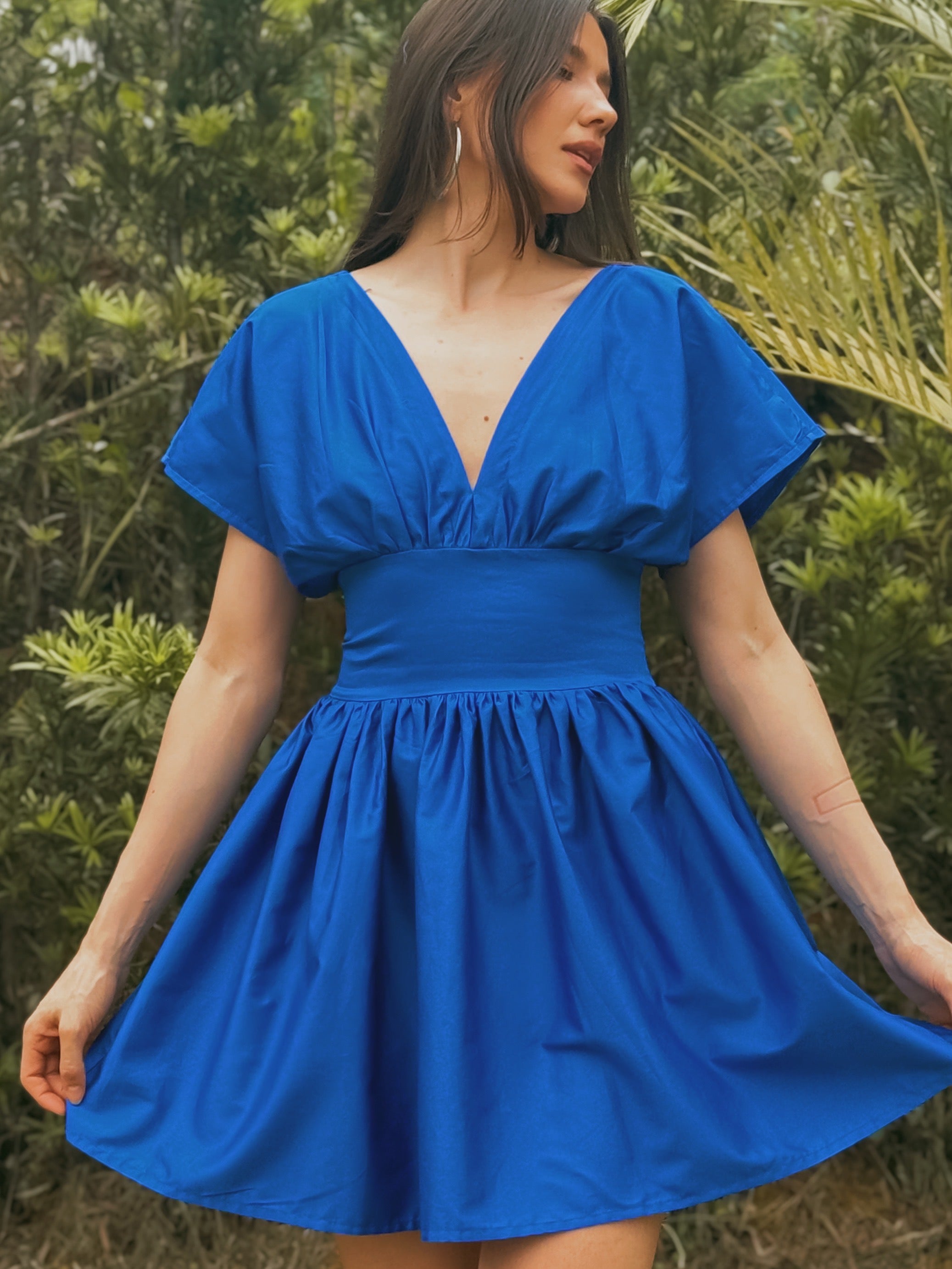 Vestido Clássico Curto Sabrina