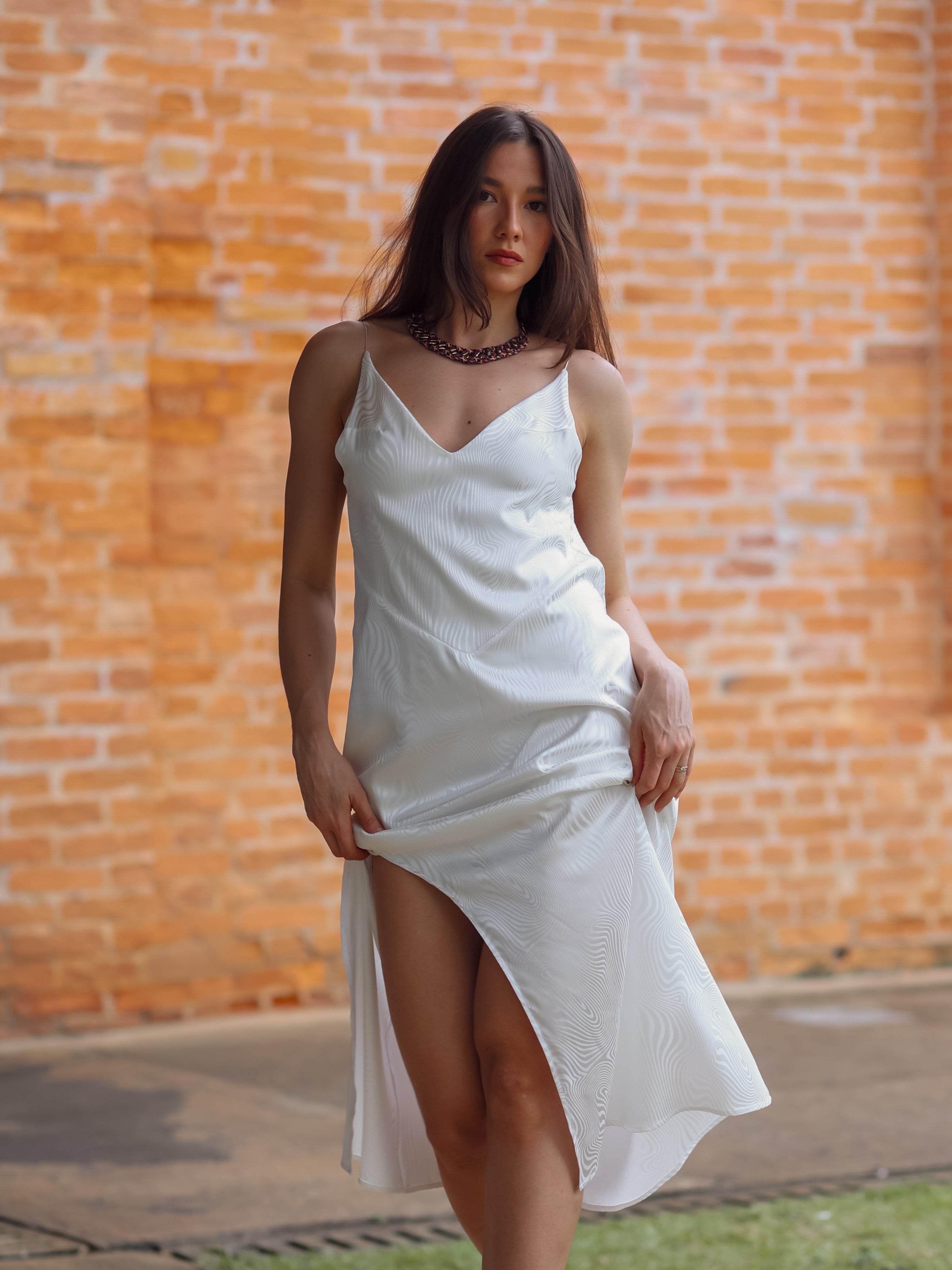 Vestido Réveillon Midi Decote Costas